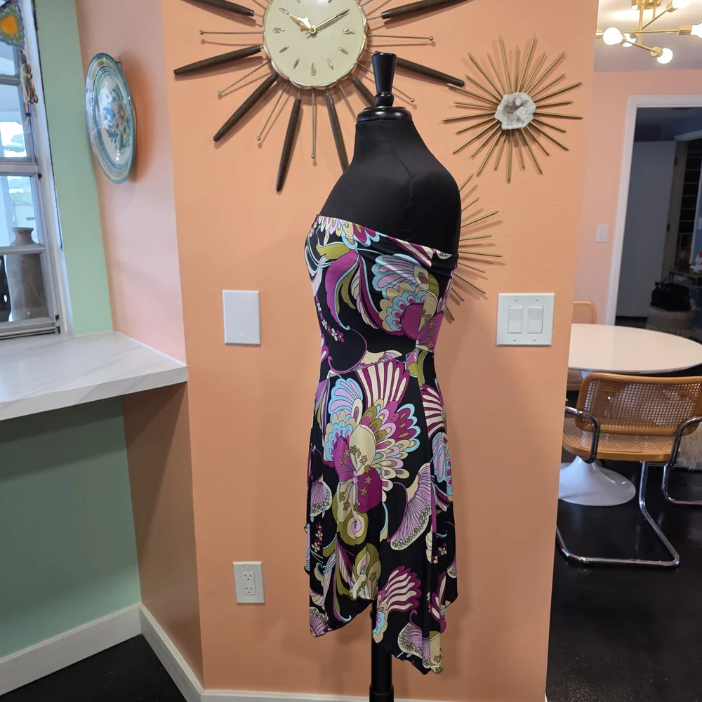 Vintage Strapless Dress with Pink and Purple Floral Design - Picture 5 of 14